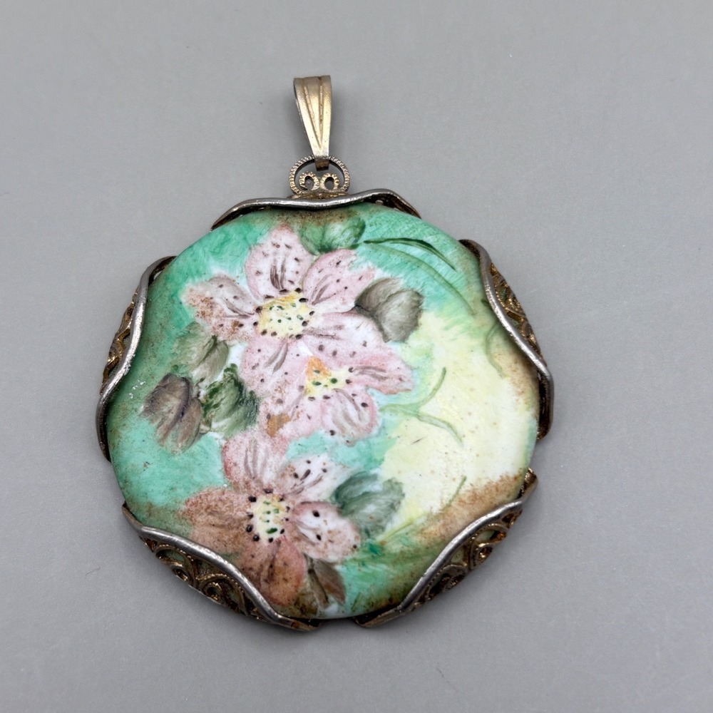 Vintage Hand Painted Round Floral Pendant Green Pink 1.75"